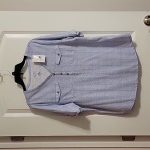 Croft and Barrow women's blue/white Vneck henley.